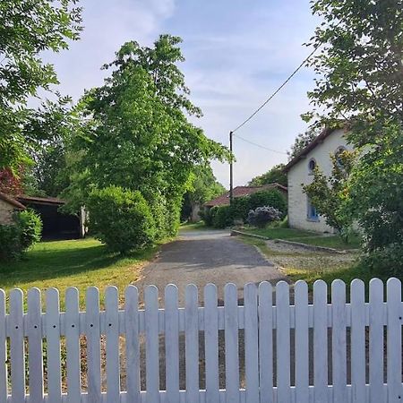 הוילה Saint-Pierre-du-Chemin Le Terrier Maison De Campagne 250 M2 Grande Capacite 20 Couchages, 4500M2 De Terrain מראה חיצוני תמונה