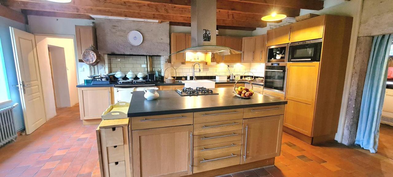 הוילה Saint-Pierre-du-Chemin Le Terrier Maison De Campagne 250 M2 Grande Capacite 20 Couchages, 4500M2 De Terrain מראה חיצוני תמונה