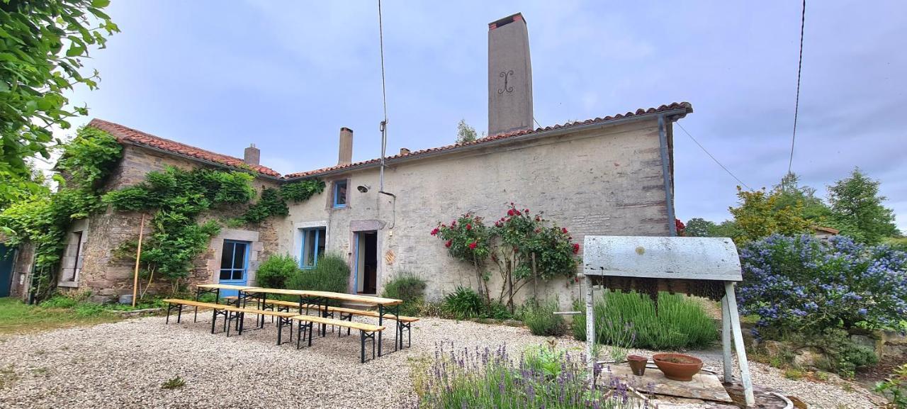 הוילה Saint-Pierre-du-Chemin Le Terrier Maison De Campagne 250 M2 Grande Capacite 20 Couchages, 4500M2 De Terrain מראה חיצוני תמונה