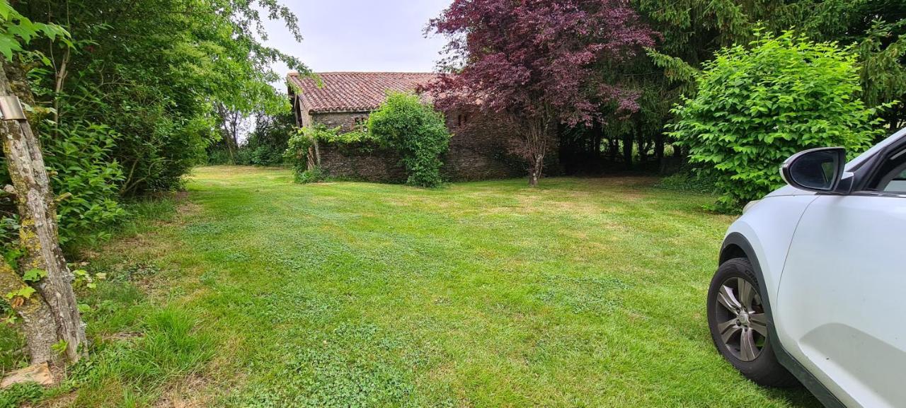 הוילה Saint-Pierre-du-Chemin Le Terrier Maison De Campagne 250 M2 Grande Capacite 20 Couchages, 4500M2 De Terrain מראה חיצוני תמונה