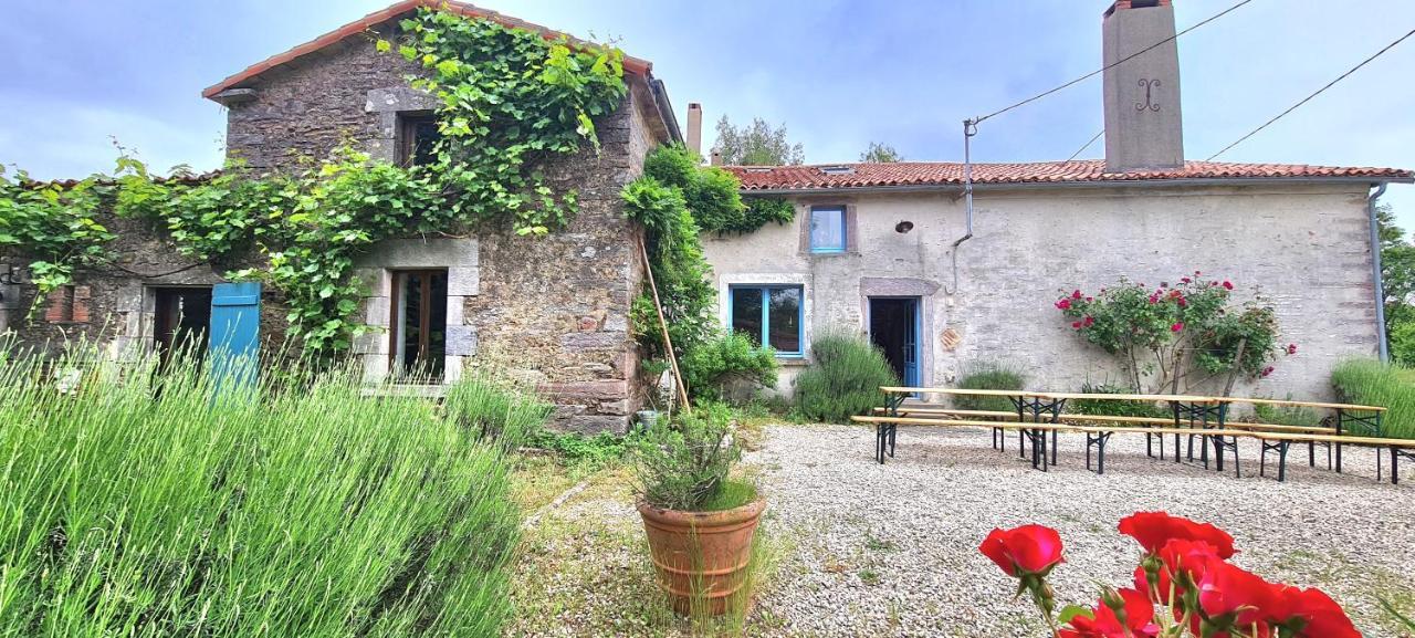 הוילה Saint-Pierre-du-Chemin Le Terrier Maison De Campagne 250 M2 Grande Capacite 20 Couchages, 4500M2 De Terrain מראה חיצוני תמונה