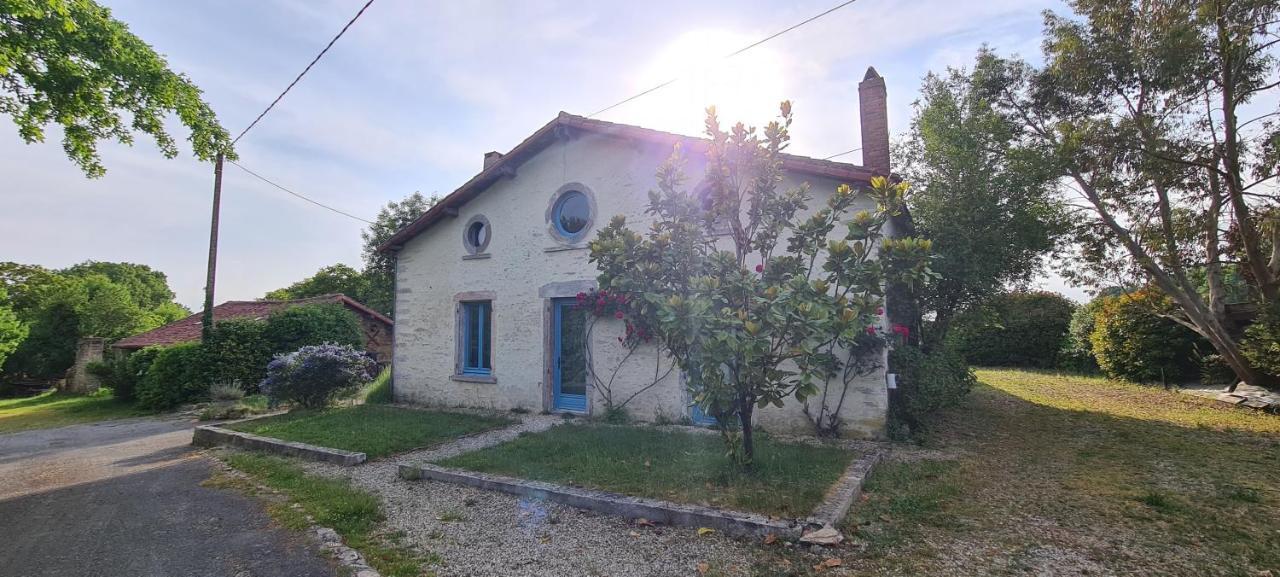הוילה Saint-Pierre-du-Chemin Le Terrier Maison De Campagne 250 M2 Grande Capacite 20 Couchages, 4500M2 De Terrain מראה חיצוני תמונה