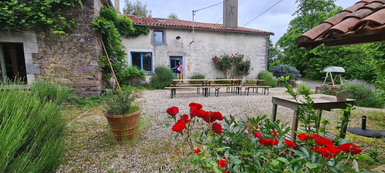 הוילה Saint-Pierre-du-Chemin Le Terrier Maison De Campagne 250 M2 Grande Capacite 20 Couchages, 4500M2 De Terrain מראה חיצוני תמונה